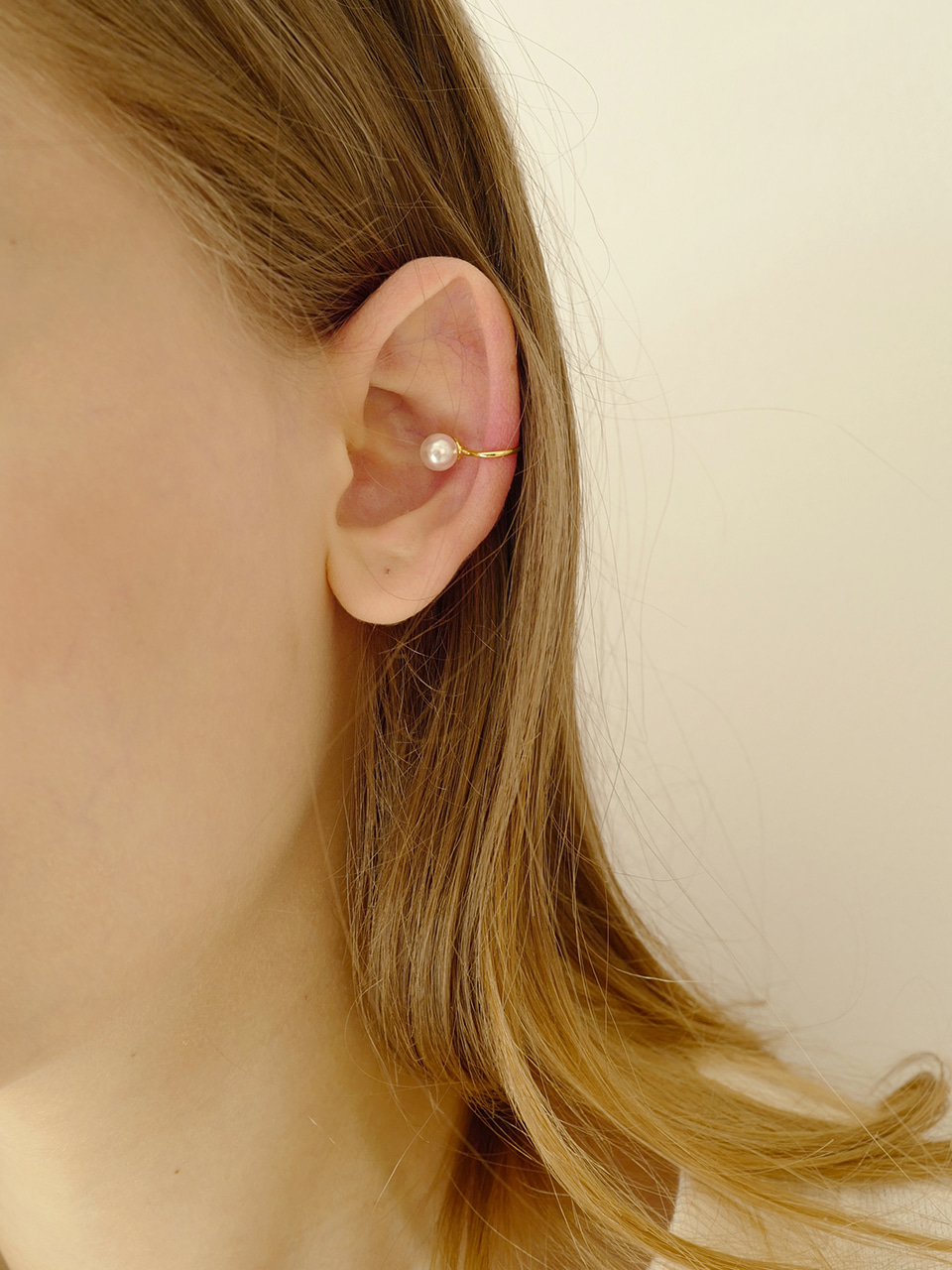 pearl earcuff